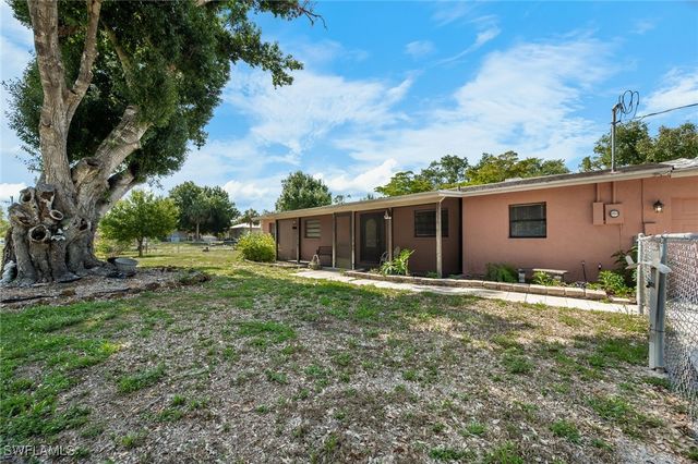 7384 Coon RD, North Fort Myers, FL 33917
