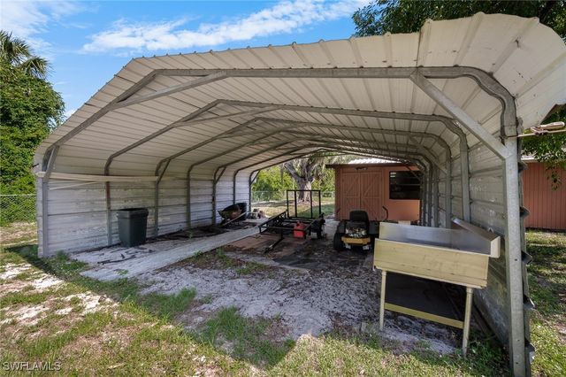 7384 Coon RD, North Fort Myers, FL 33917