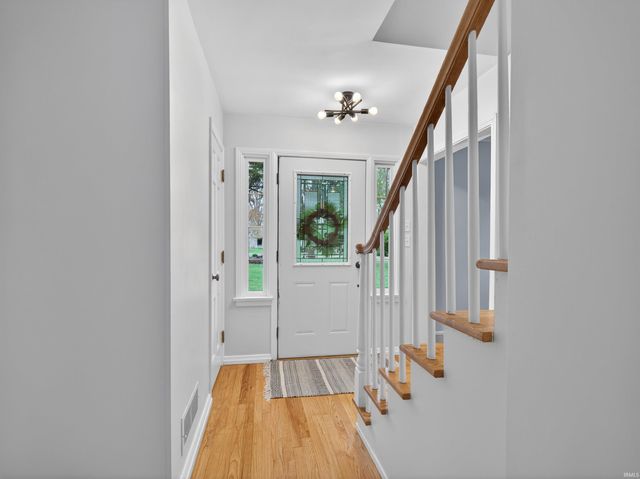 4222 Hazelhurst Drive, Fort Wayne, IN 46804