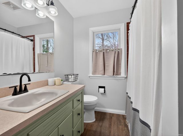 4222 Hazelhurst Drive, Fort Wayne, IN 46804