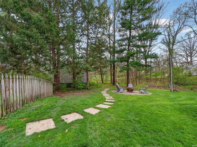 4222 Hazelhurst Drive, Fort Wayne, IN 46804
