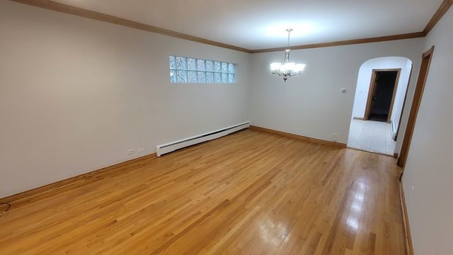 5448 W Agatite Avenue, Chicago, IL 60630