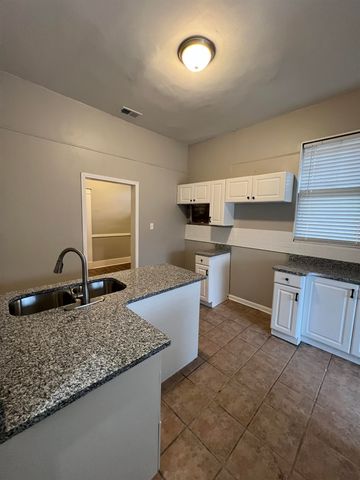 1958 VINTON AVE, Memphis, TN 38104