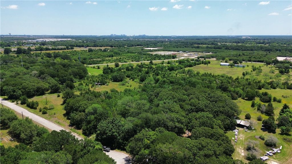 5969 Lynette Circle, Bryan, TX 77807 — photo 5