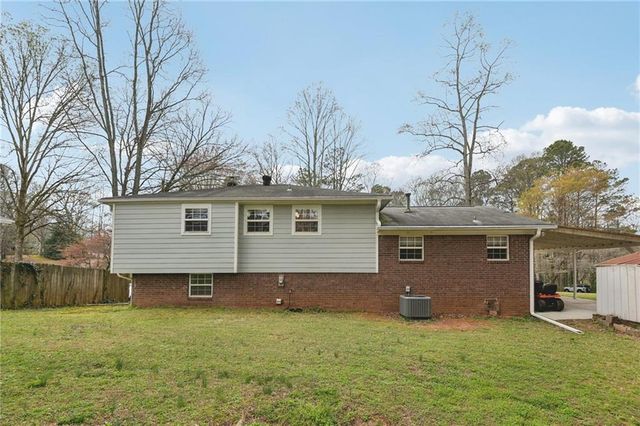 5640 Forest Drive, Acworth, GA 30102