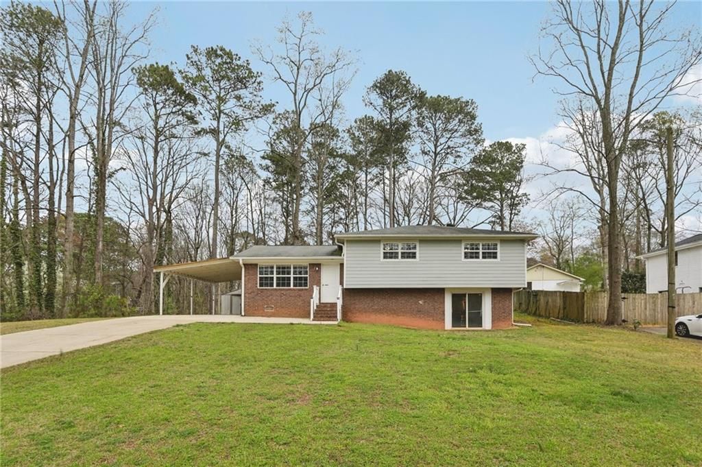 5640 Forest Drive, Acworth, GA 30102