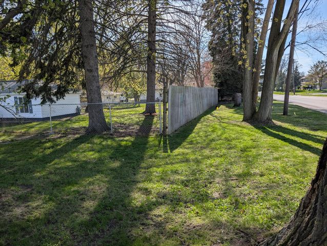 2215 Dowd Street, Muskegon, MI 49441