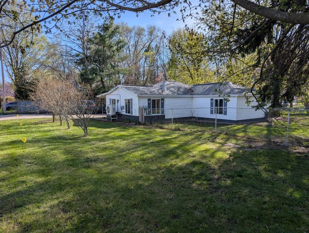 2215 Dowd Street, Muskegon, MI 49441