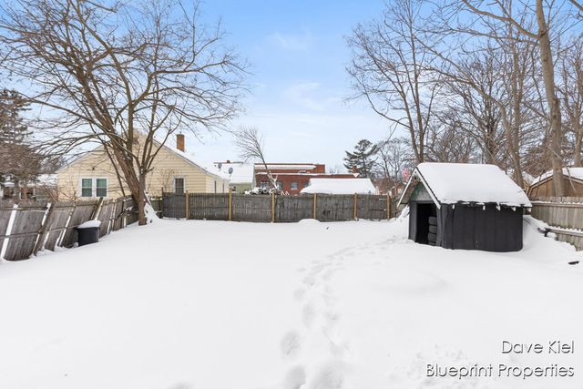 1195 S Getty Street, Muskegon City, MI 49442