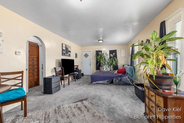 1195 S Getty Street, Muskegon City, MI 49442