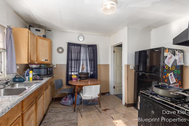 1195 S Getty Street, Muskegon City, MI 49442