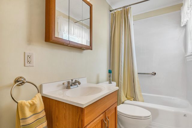 101 Pine Street, Laconia, NH 03246