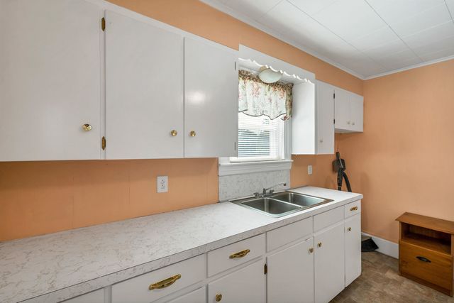 101 Pine Street, Laconia, NH 03246