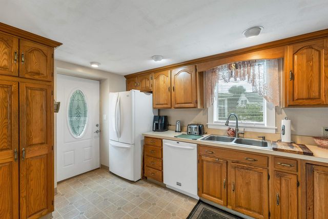 101 Pine Street, Laconia, NH 03246