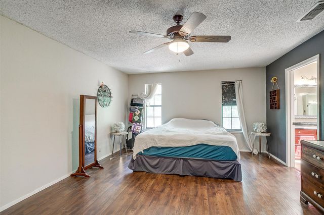 1312 Robyn Road, Azle, TX 76020