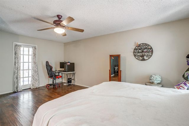 1312 Robyn Road, Azle, TX 76020