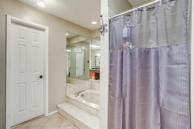 1312 Robyn Road, Azle, TX 76020