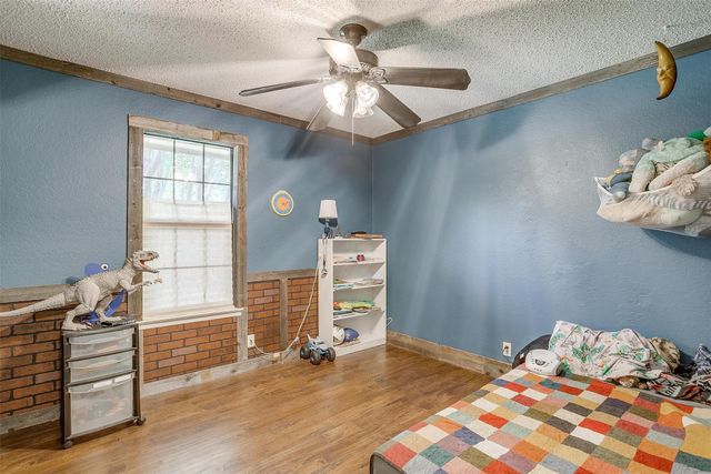 1312 Robyn Road, Azle, TX 76020