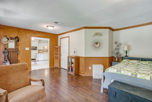 1312 Robyn Road, Azle, TX 76020