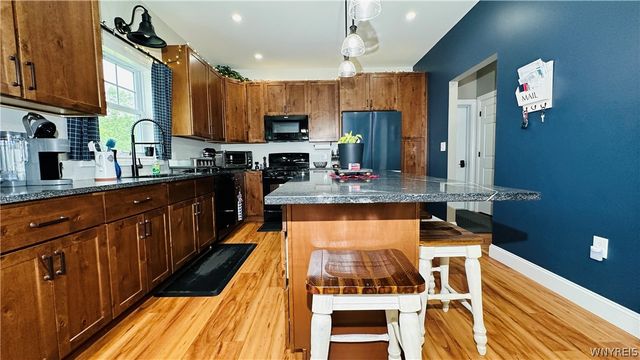 880 Upper Mountain Road, Lewiston, NY 14092