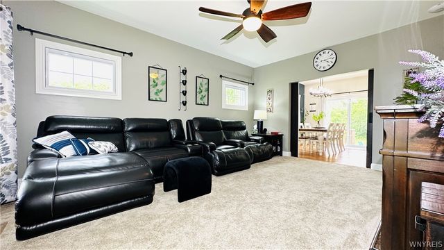 880 Upper Mountain Road, Lewiston, NY 14092