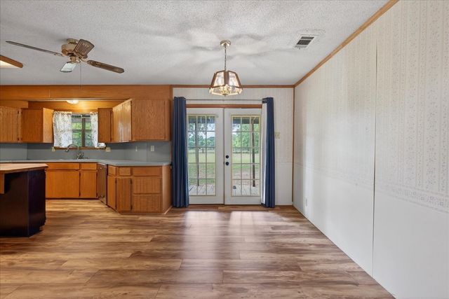 325 Lincoln Street, Trinidad, TX 75163