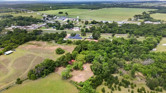 325 Lincoln Street, Trinidad, TX 75163