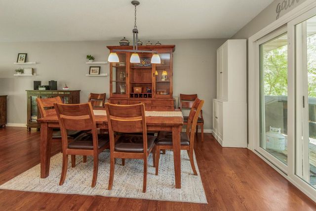 2220 Bossard Drive, Roseville, MN 55113