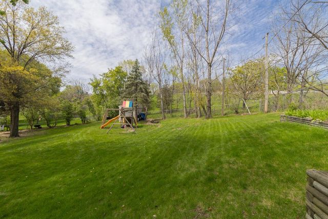2220 Bossard Drive, Roseville, MN 55113