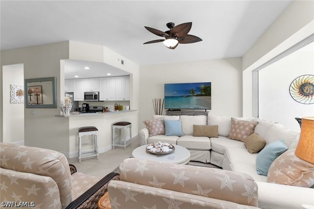 3970 Deer Crossing CT 105, Naples, FL 34114