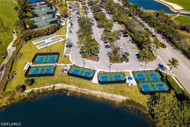 3970 Deer Crossing CT 105, Naples, FL 34114