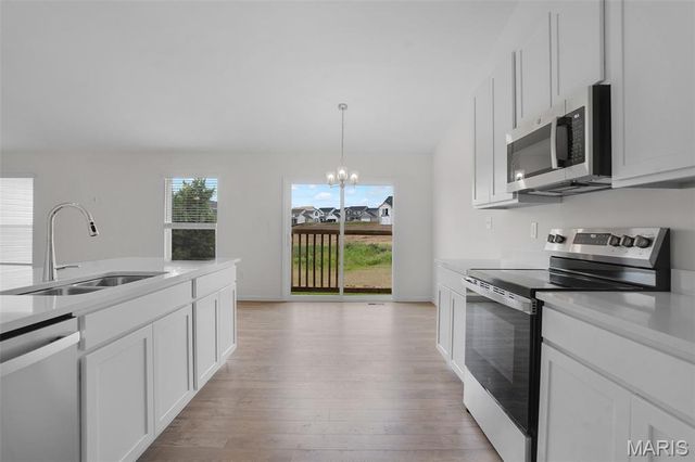 1043 Clover Hill Drive, Sullivan, MO 63080