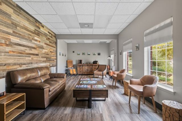 4550 Lamar Avenue 200, Paris, TX 75462