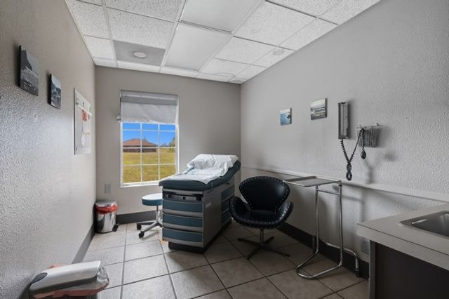 4550 Lamar Avenue 200, Paris, TX 75462