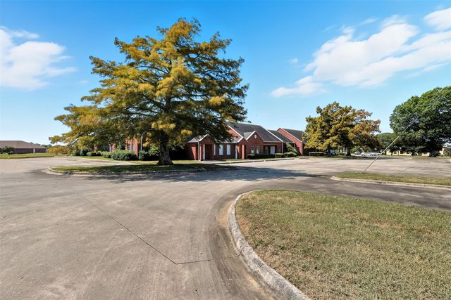 4550 Lamar Avenue 200, Paris, TX 75462