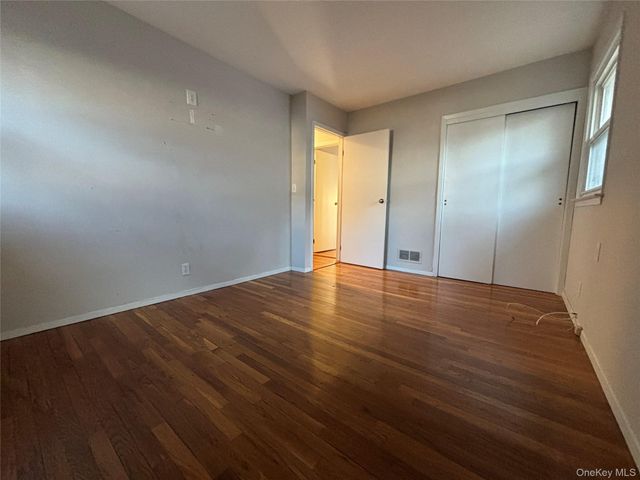 11 Muir Place, New Rochelle, NY 10801