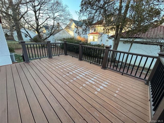 11 Muir Place, New Rochelle, NY 10801