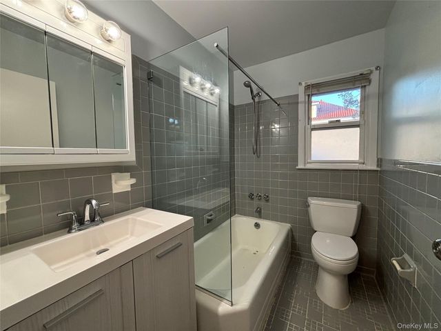 11 Muir Place, New Rochelle, NY 10801