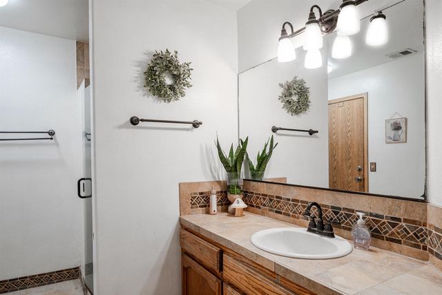 31144 James Avenue, Madera, CA 93636