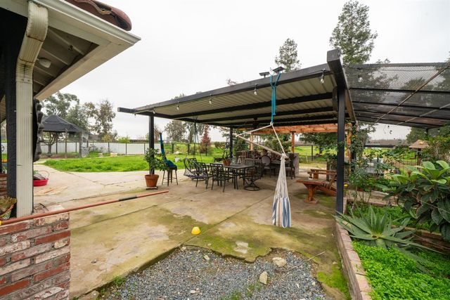 31144 James Avenue, Madera, CA 93636