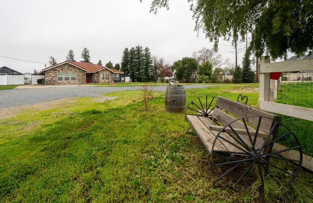 31144 James Avenue, Madera, CA 93636