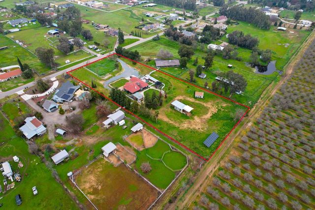 31144 James Avenue, Madera, CA 93636