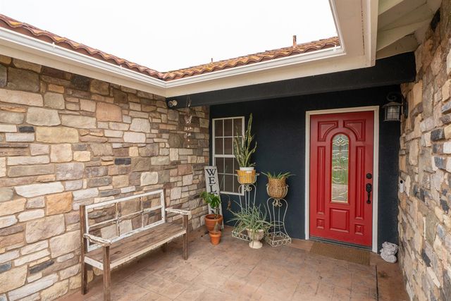 31144 James Avenue, Madera, CA 93636