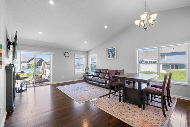 13772 Apollo Way, Rosemount, MN 55068