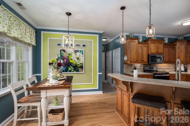 1013 Marguerite Drive, Lowell, NC 28098