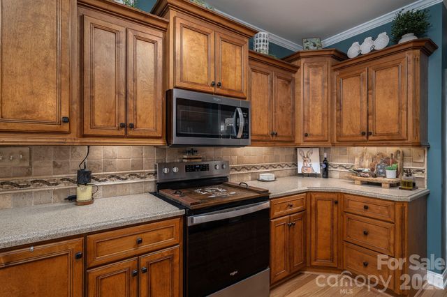 1013 Marguerite Drive, Lowell, NC 28098