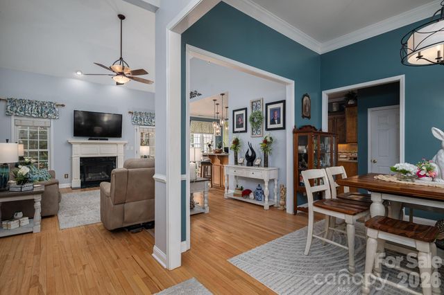 1013 Marguerite Drive, Lowell, NC 28098