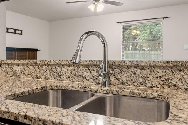 6700 Cooper Lane 40, Austin, TX 78745