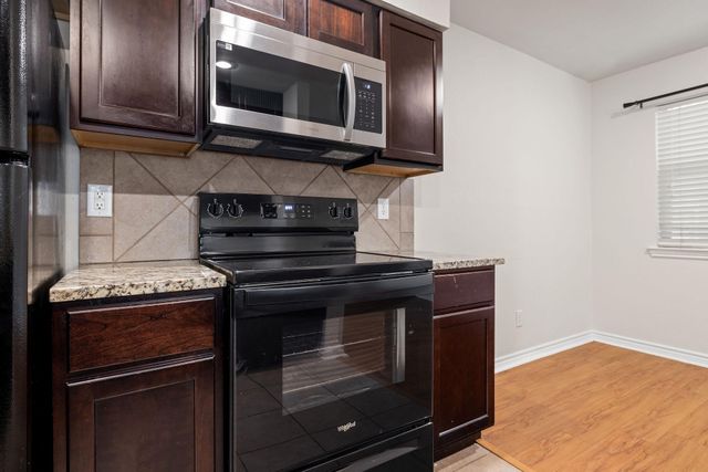 6700 Cooper Lane 40, Austin, TX 78745