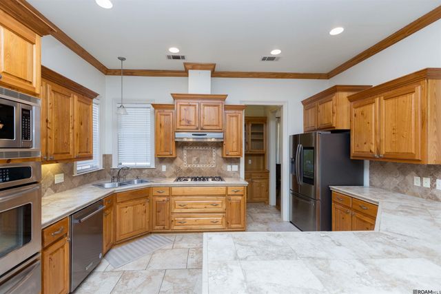 35397 Oak Haven Ave, Geismar, LA 70734